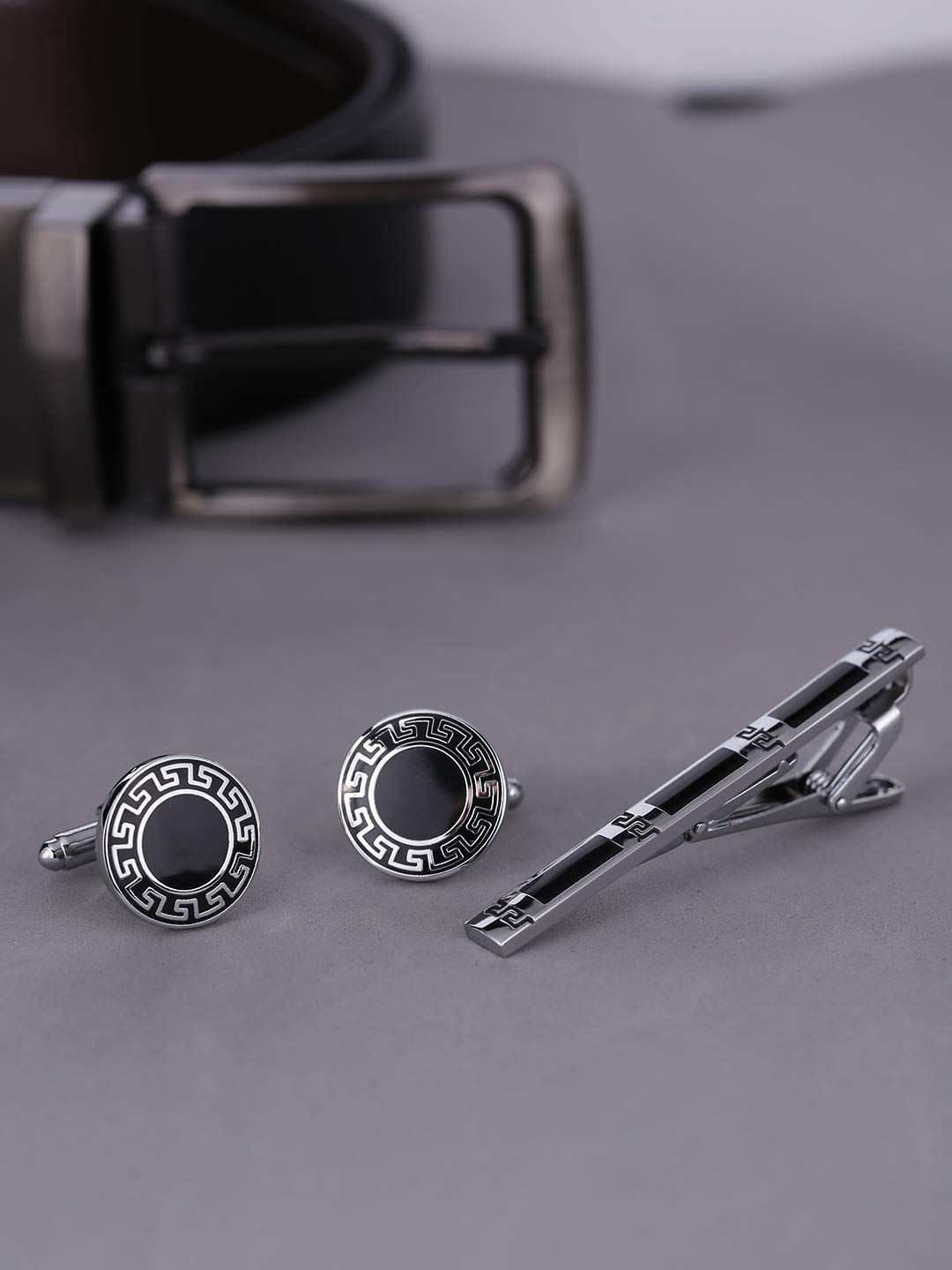 Yellow Chimes cufflinks - Elegant accessory for weddings