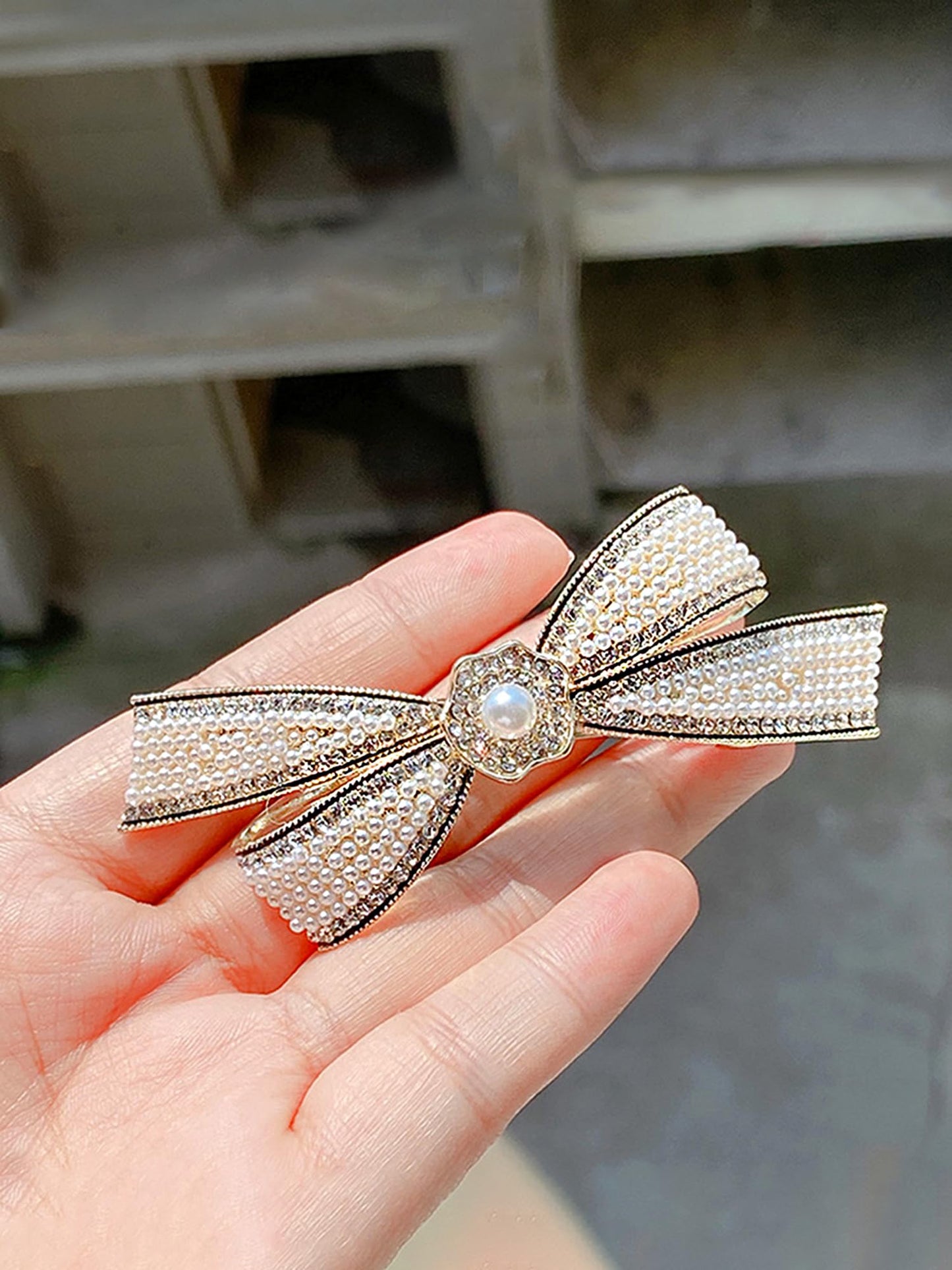 Classic Bow Hair Clips with White Pearl Design | 1 Unit | 3 cm x 8.8 cm | Gold-tinted