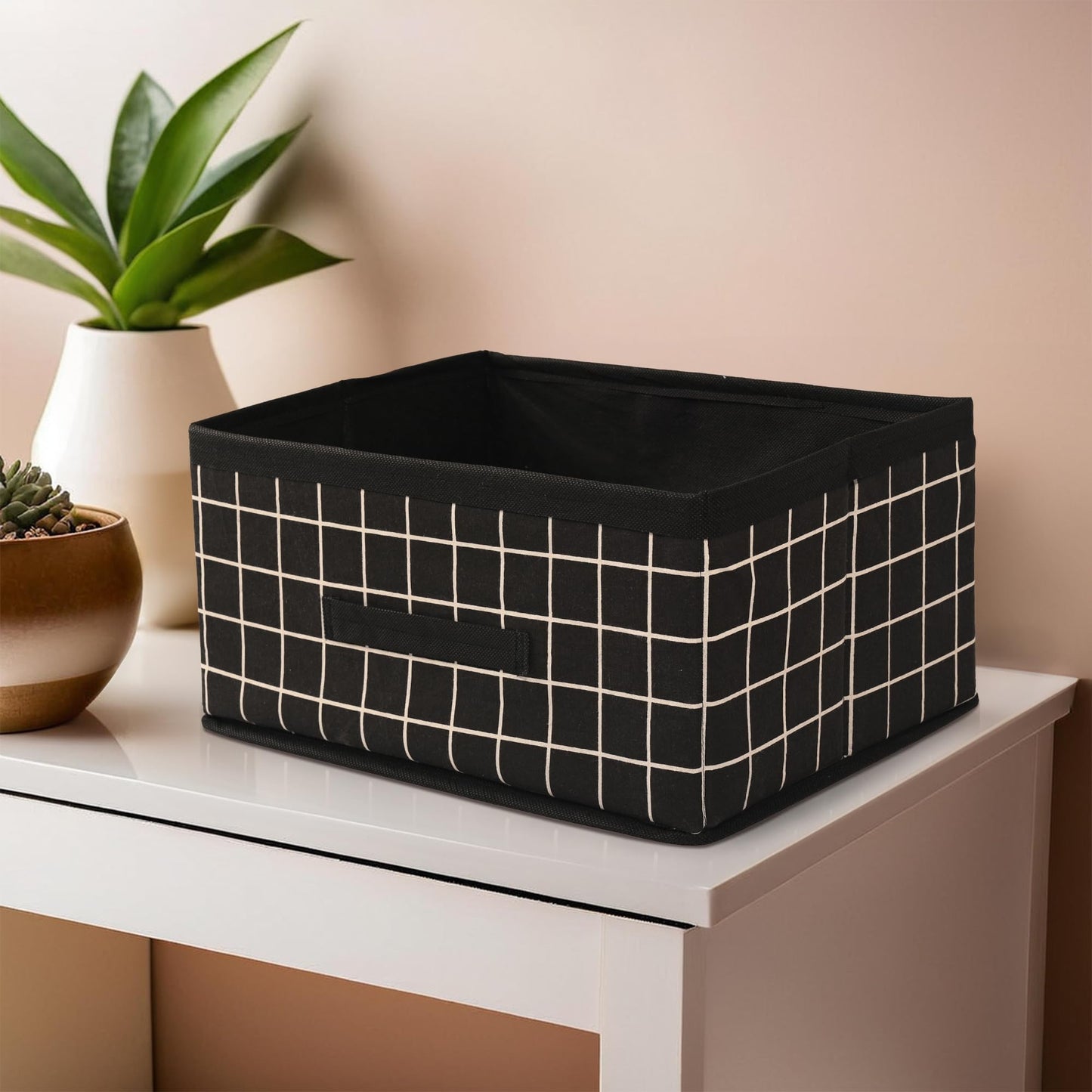 Kuber Industries durable cloth organizer - stylish check design