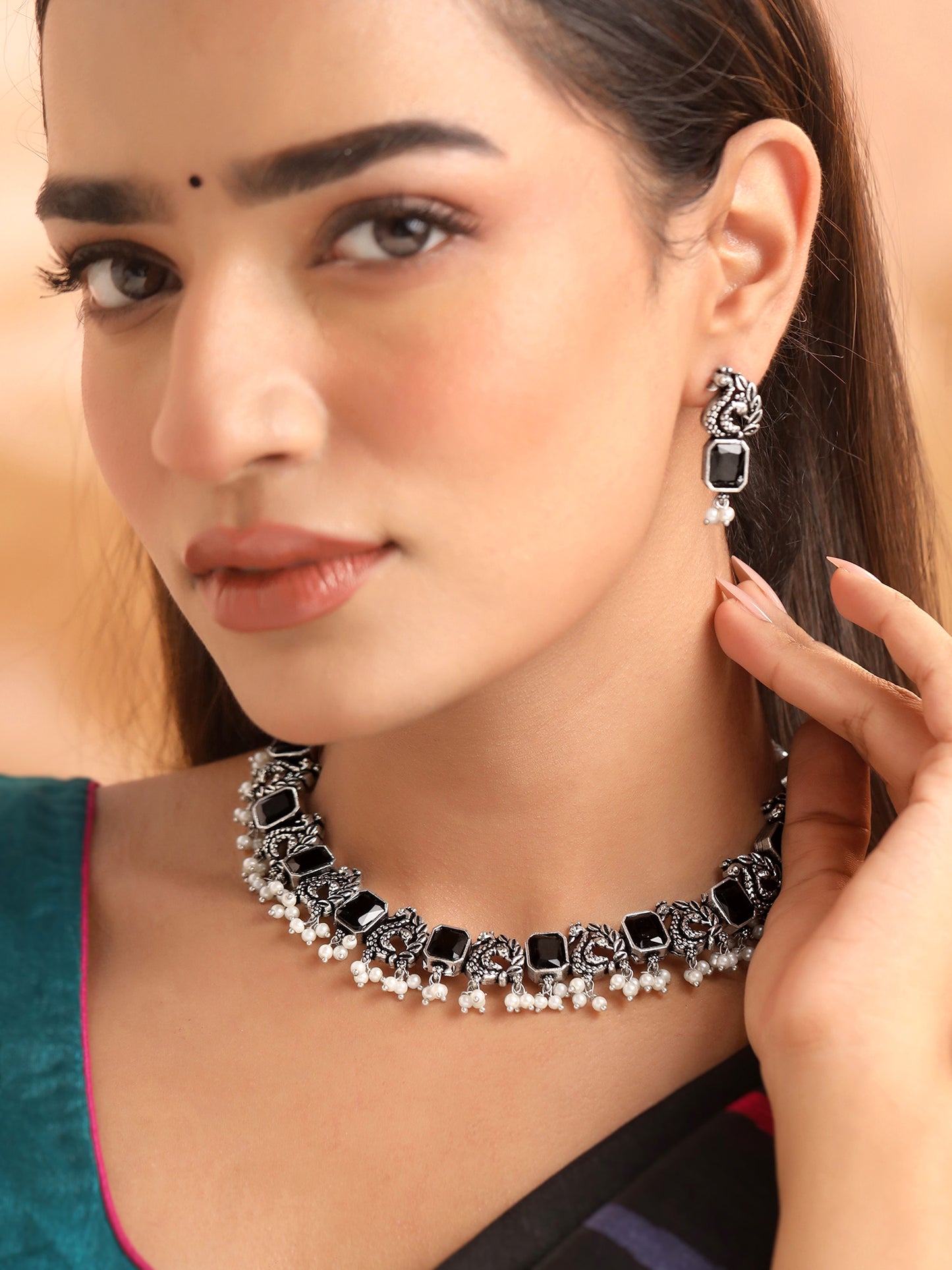 Yellow Chimes jewellery set - versatile wear for all occasions