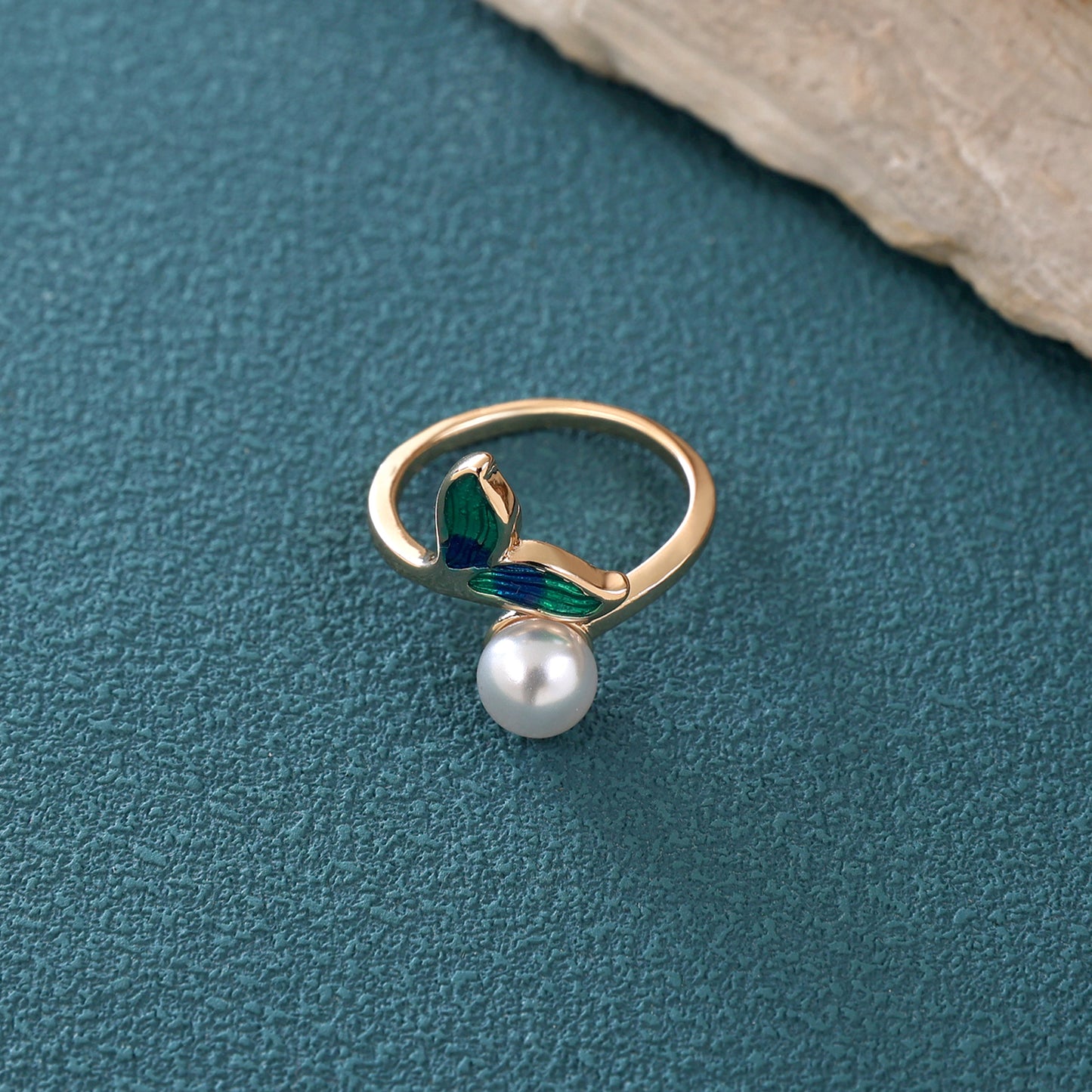 Yellow Chimes ring - Stunning green stone for daily fashion