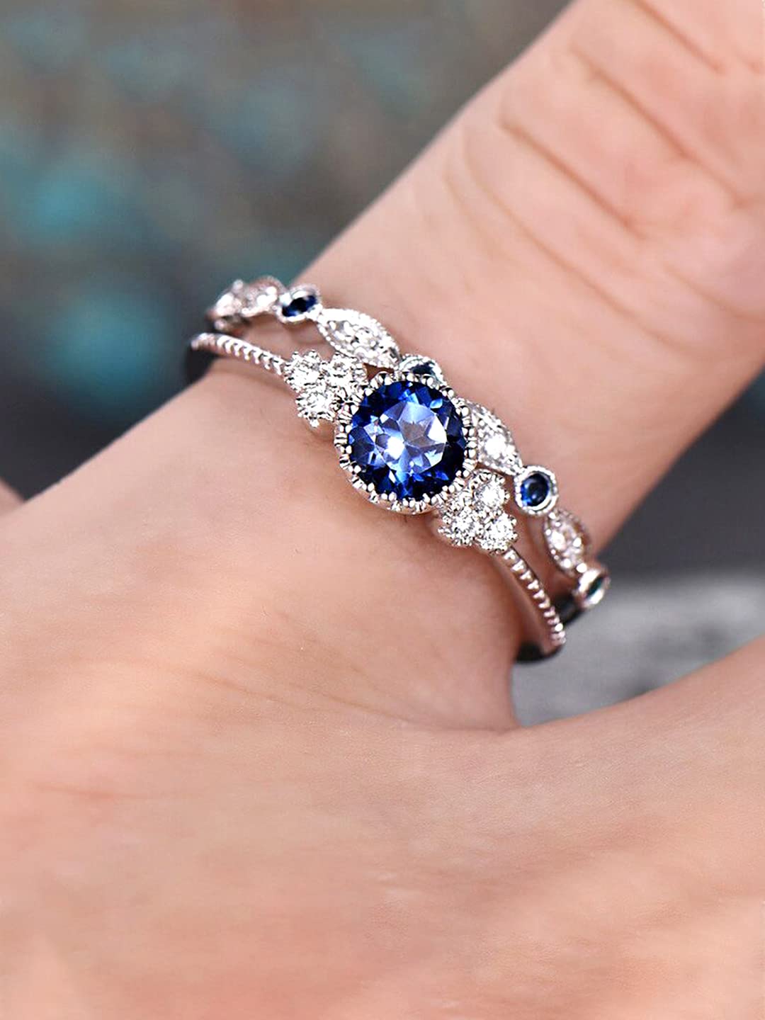 Unwind blue crystal ring - Perfect birthday gift for girls