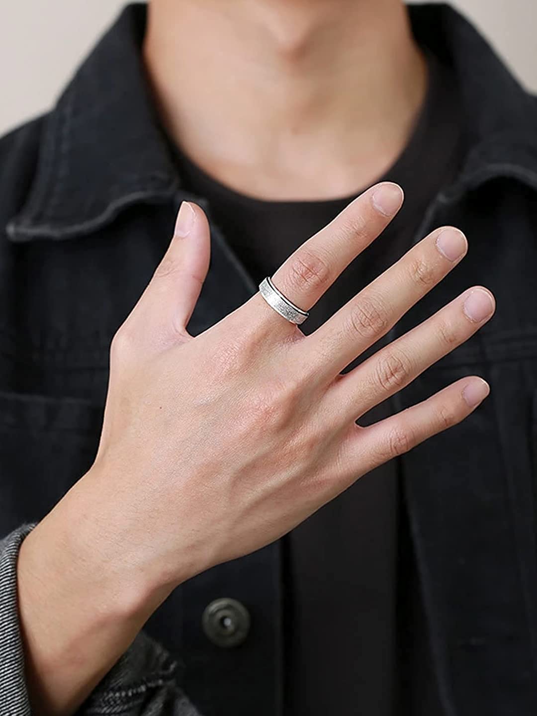 Yellow Chimes Revolving Ring - Stylish Accessory