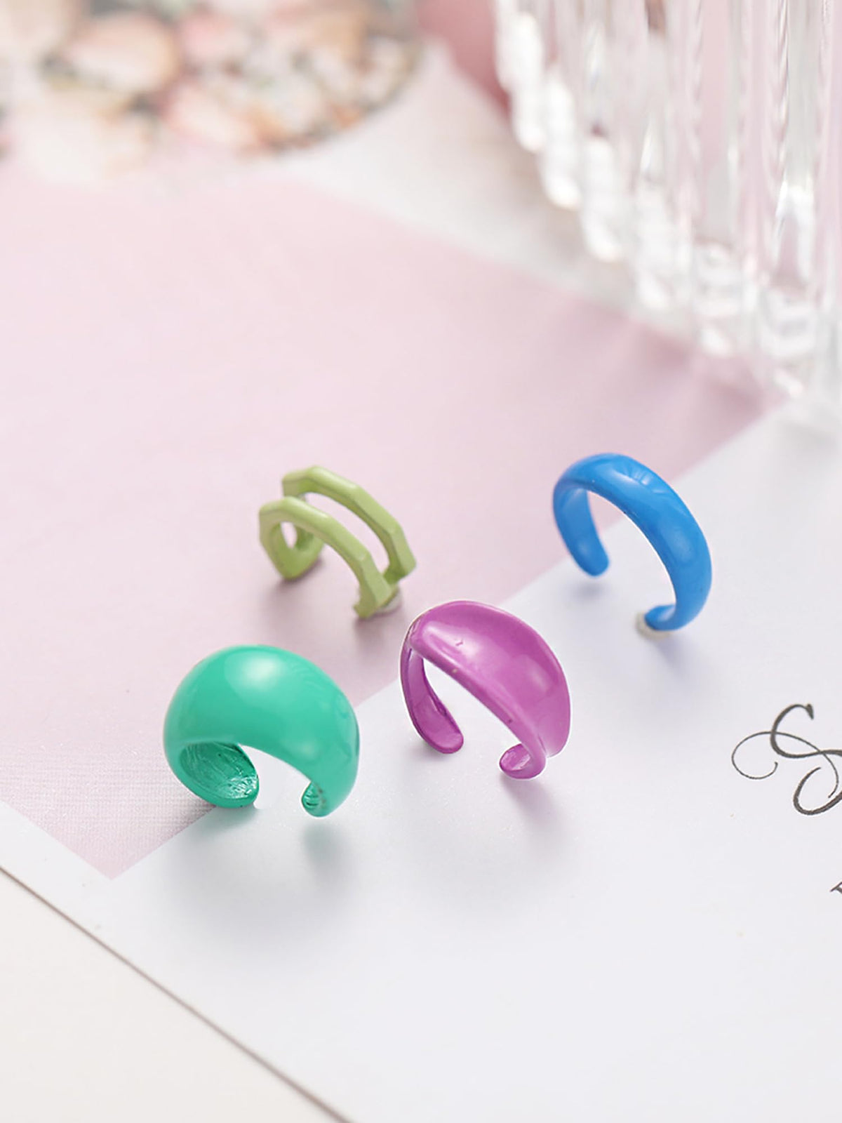 Kairangi hoop earrings - Lightweight jewelry option