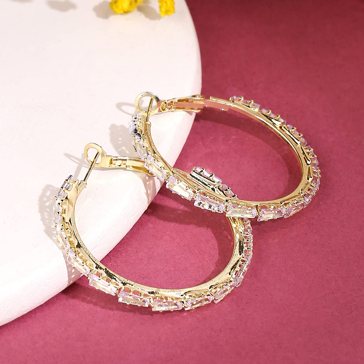 Elegant hoop earrings - daily wear accessory