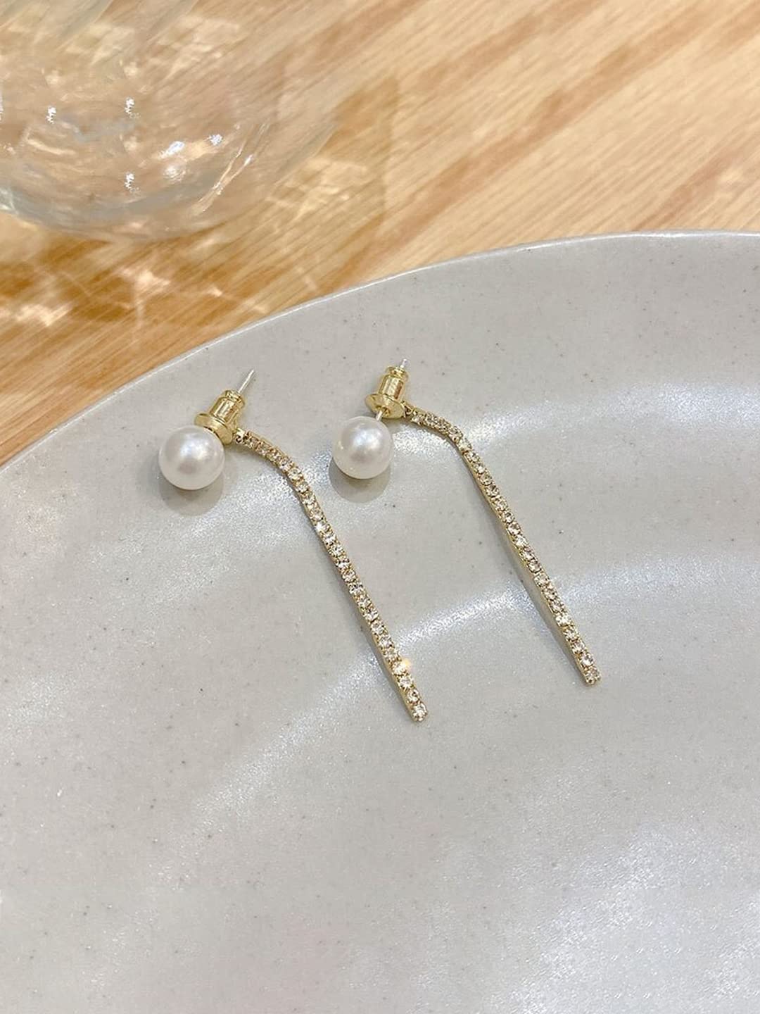 Unwind floral design earrings - stylish wedding accessory