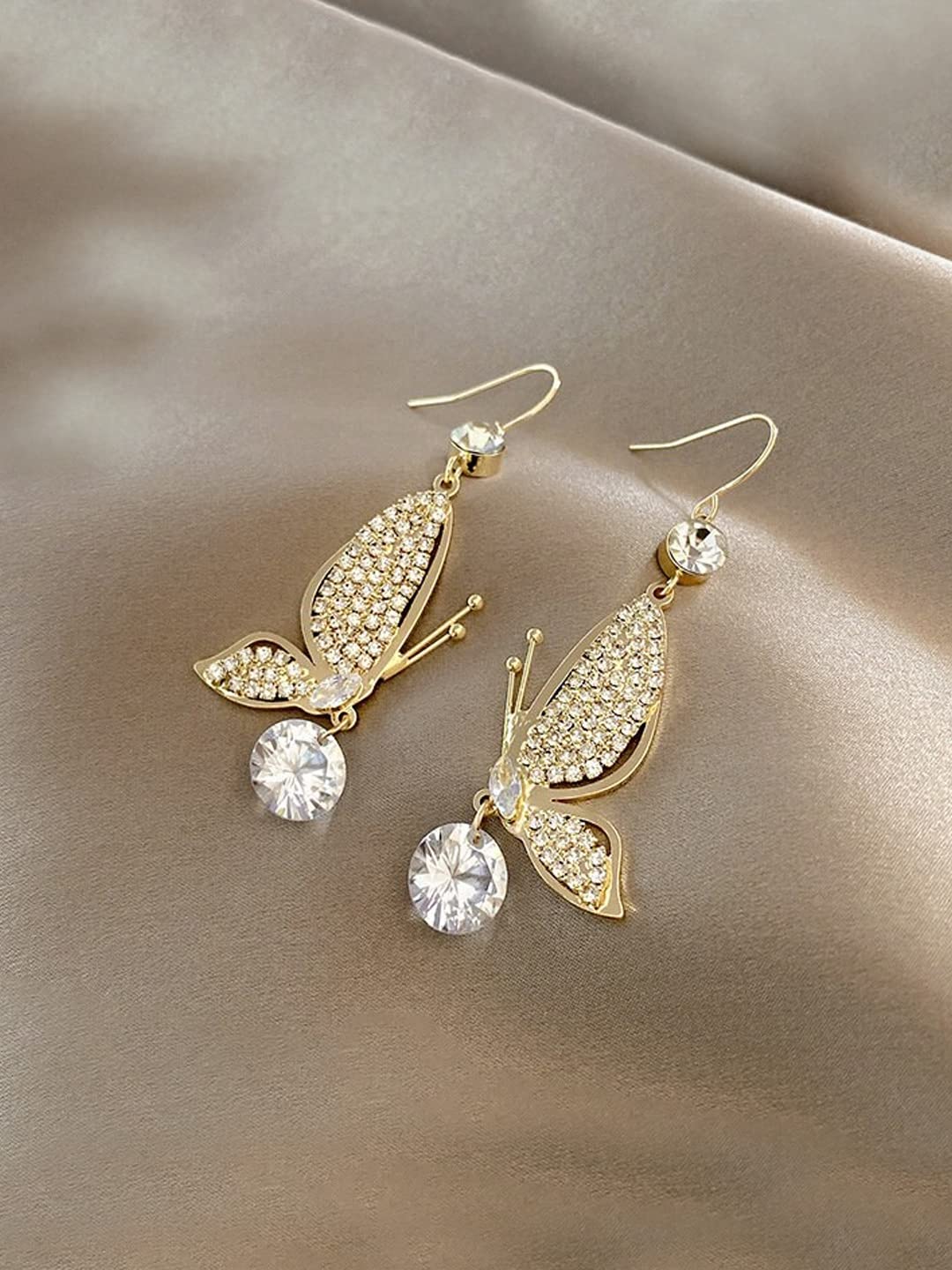 Yellow Chimes Lightweight Gold Earrings - Everyday Use