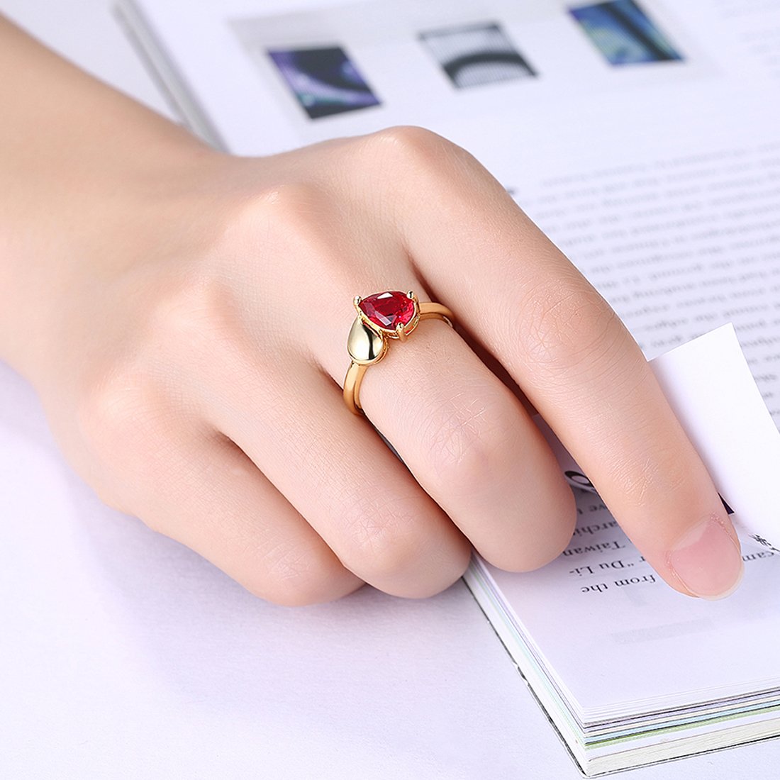 Yellow Chimes elegant heart ring - ideal Valentine's Day present