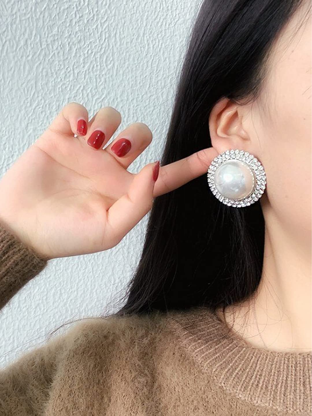 unwind lightweight earrings - comfortable everyday wear