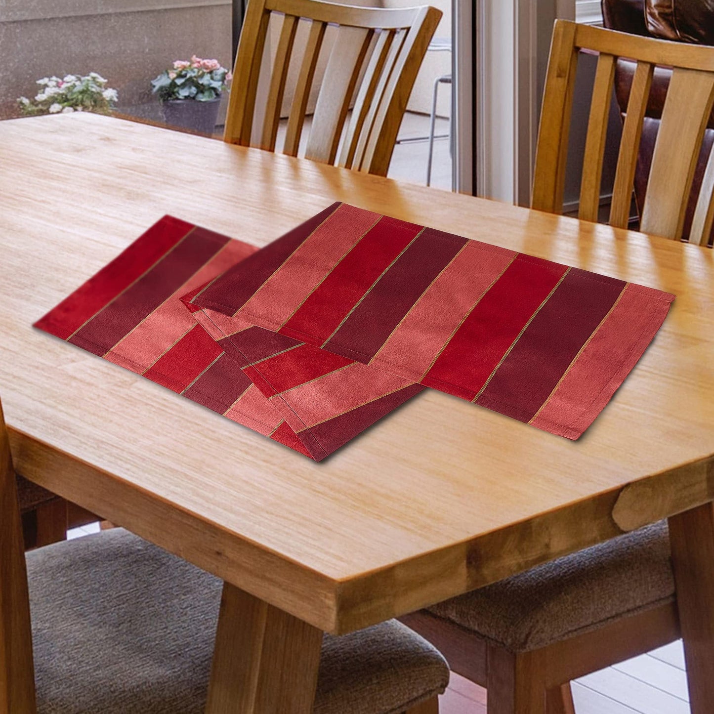 Encasa Table Runner - Festive dining experience