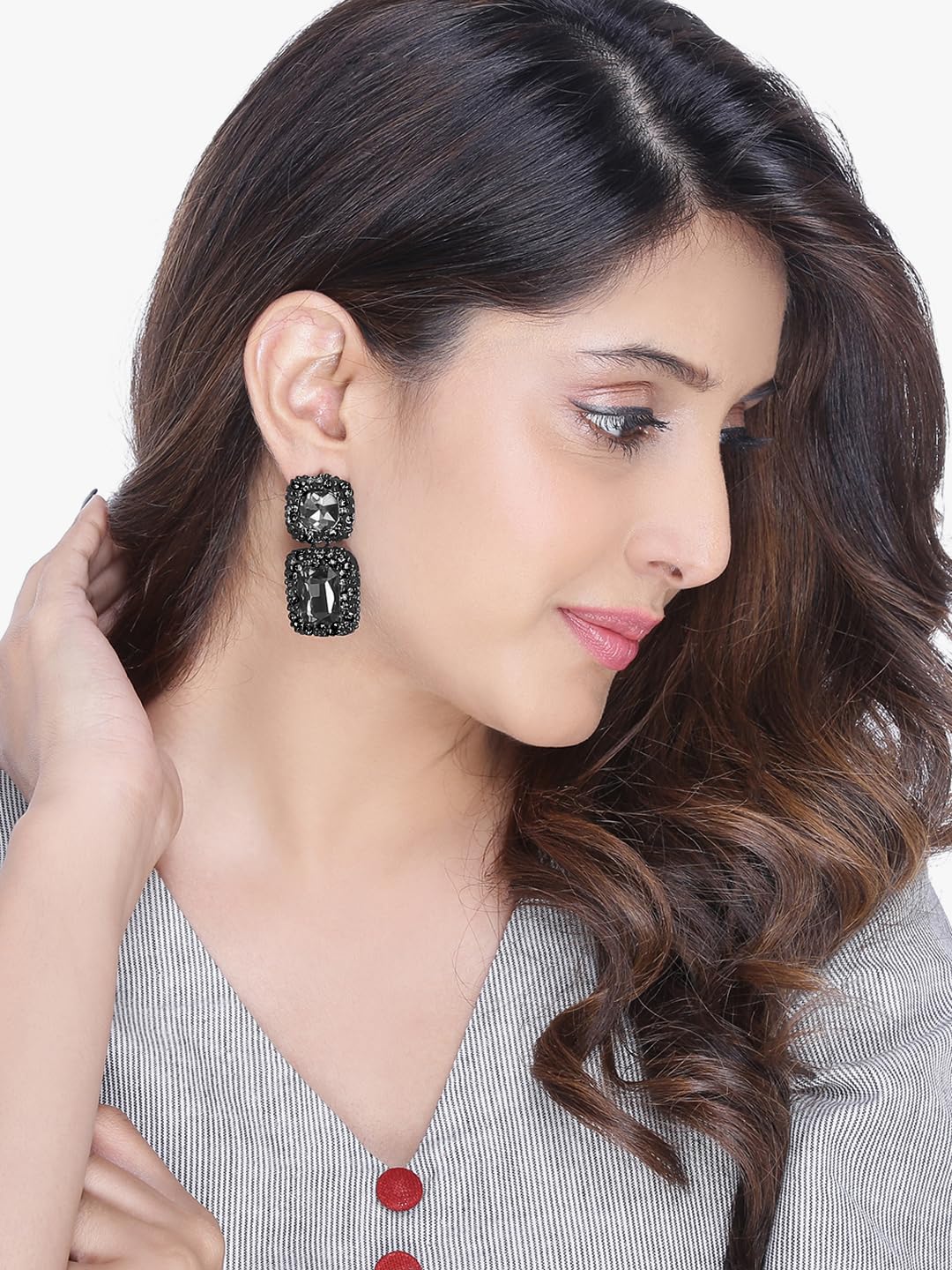 Kairangi Elegant Earrings - Ideal for Valentine's Day