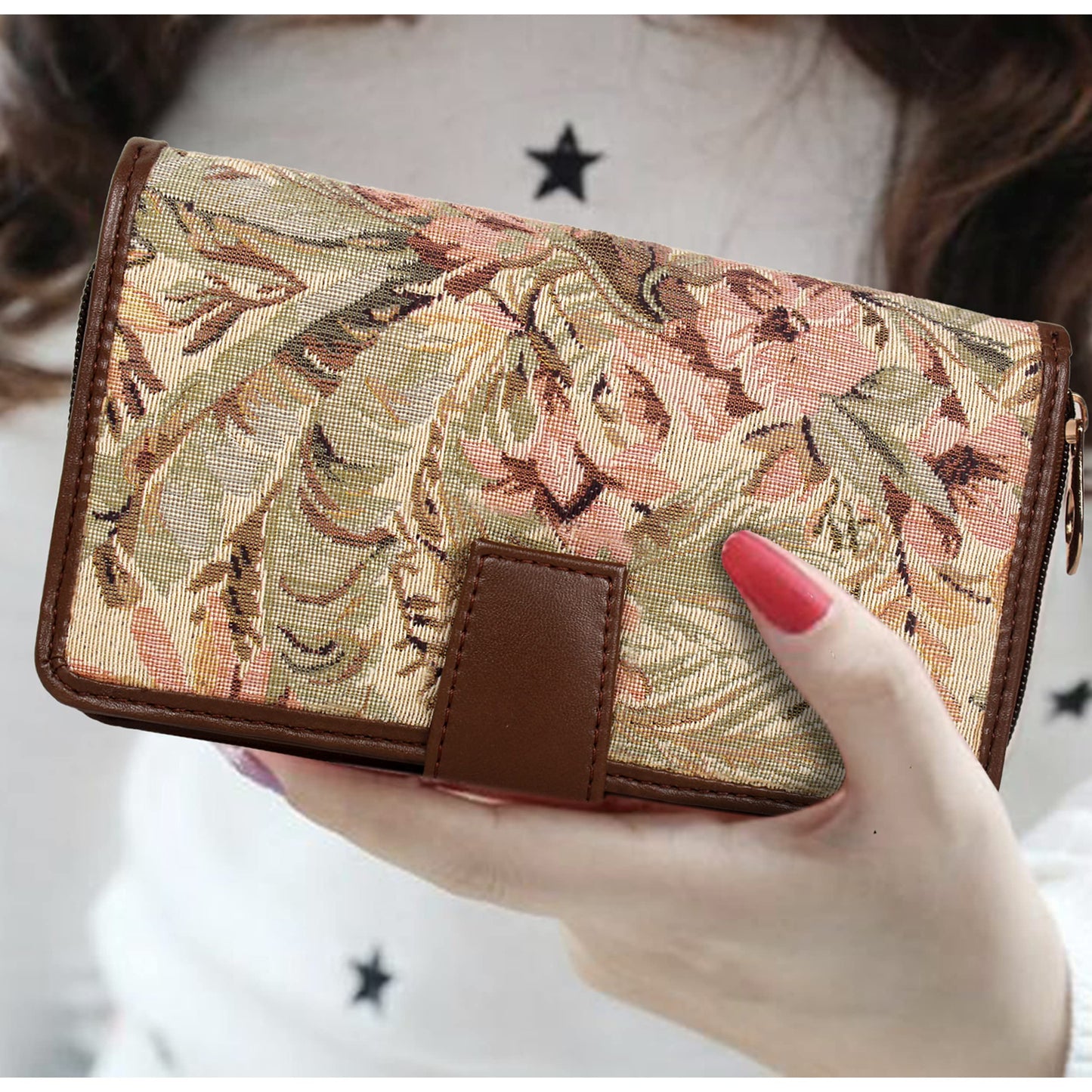 Clownfish Stella Wallet - Chic accessory for outings