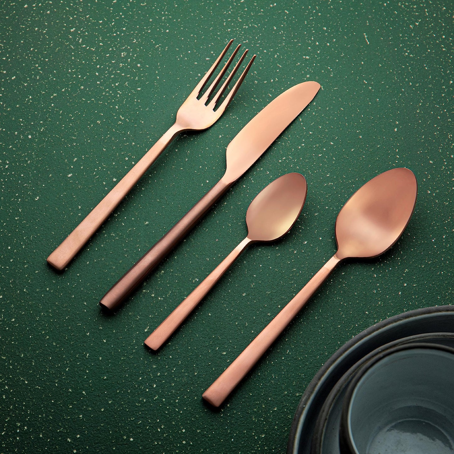 Ellementry Enigma Rose Gold Cutlery Set of 4 | Stainless Steel Set | Food Grade Silverware for Home & Kitchen | Dishwasher Safe | Cutlery Set for Dining Table | Spoon/Fork/Knife Set (Pack of 4)