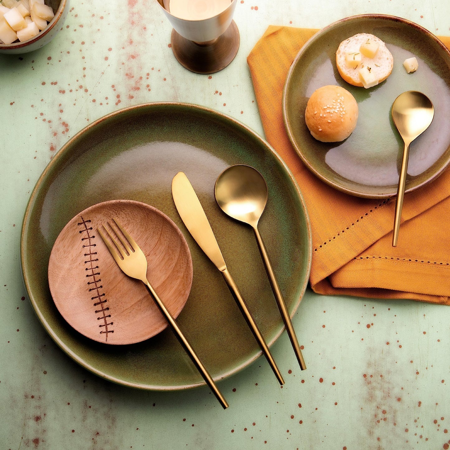 Ellementry Aura Gold Cutlery Collection - Formal Dinner Use