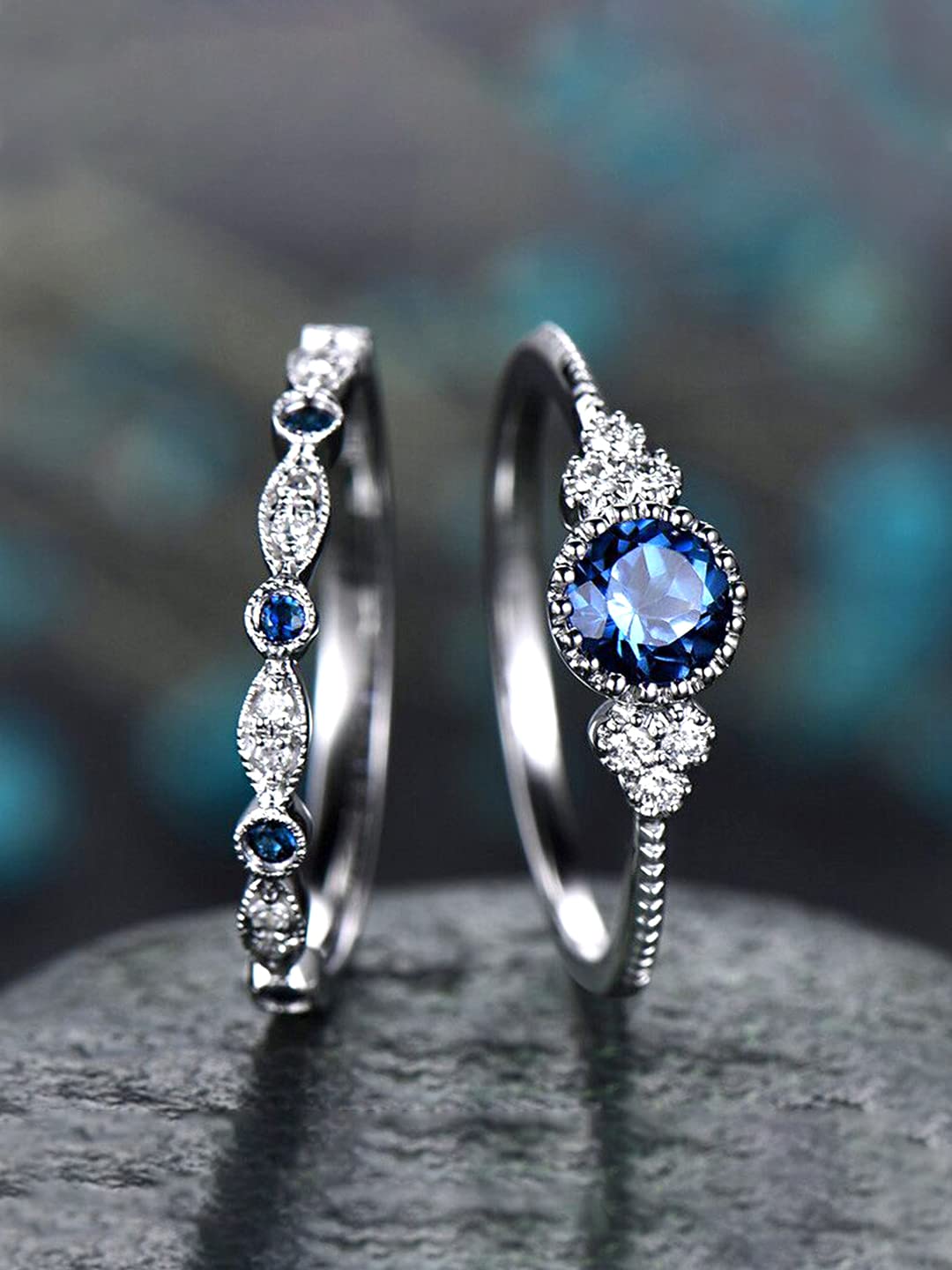 Unwind crystal finger ring - Proposal gift for women