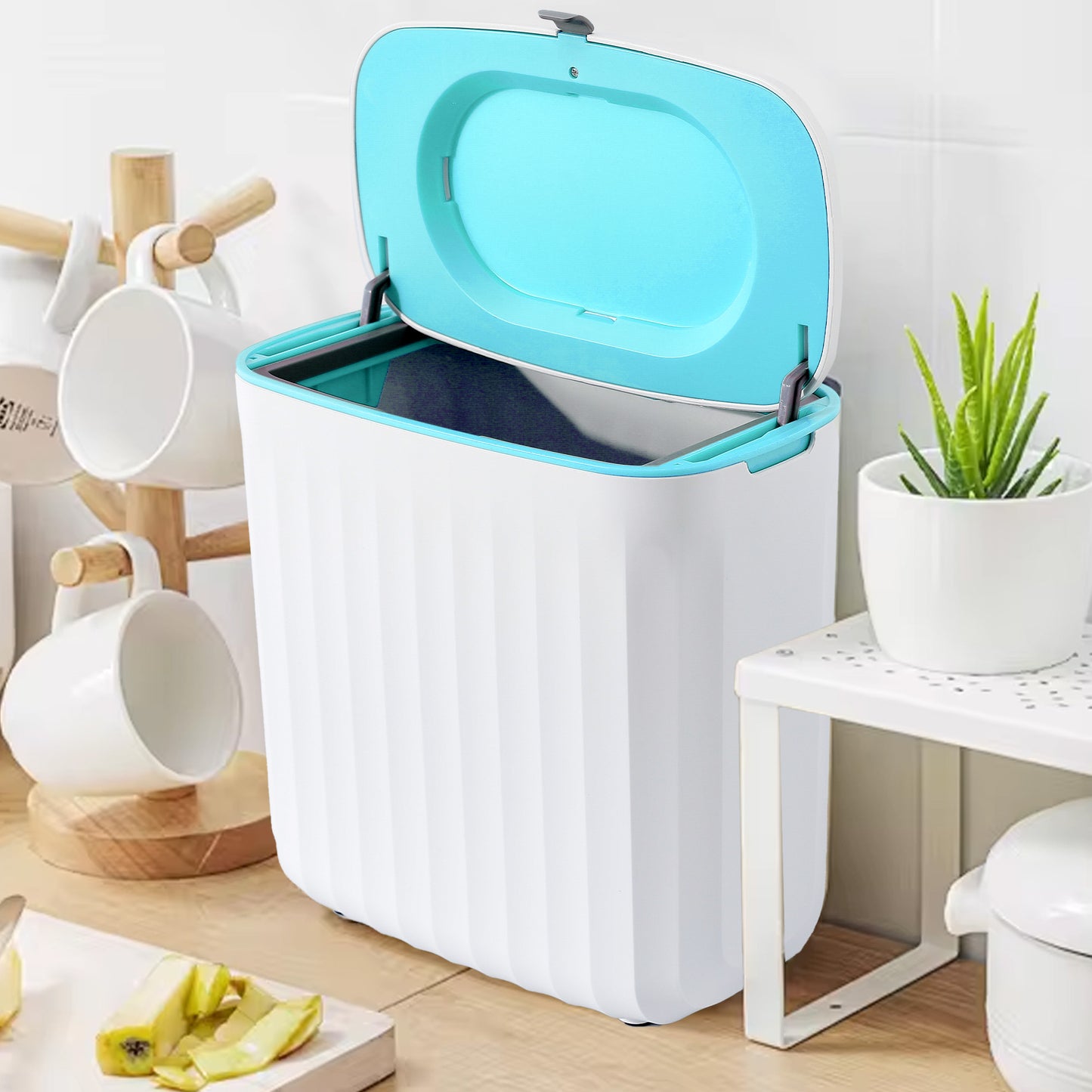 UMAI Hanging Dustbin - Outdoor Waste Management