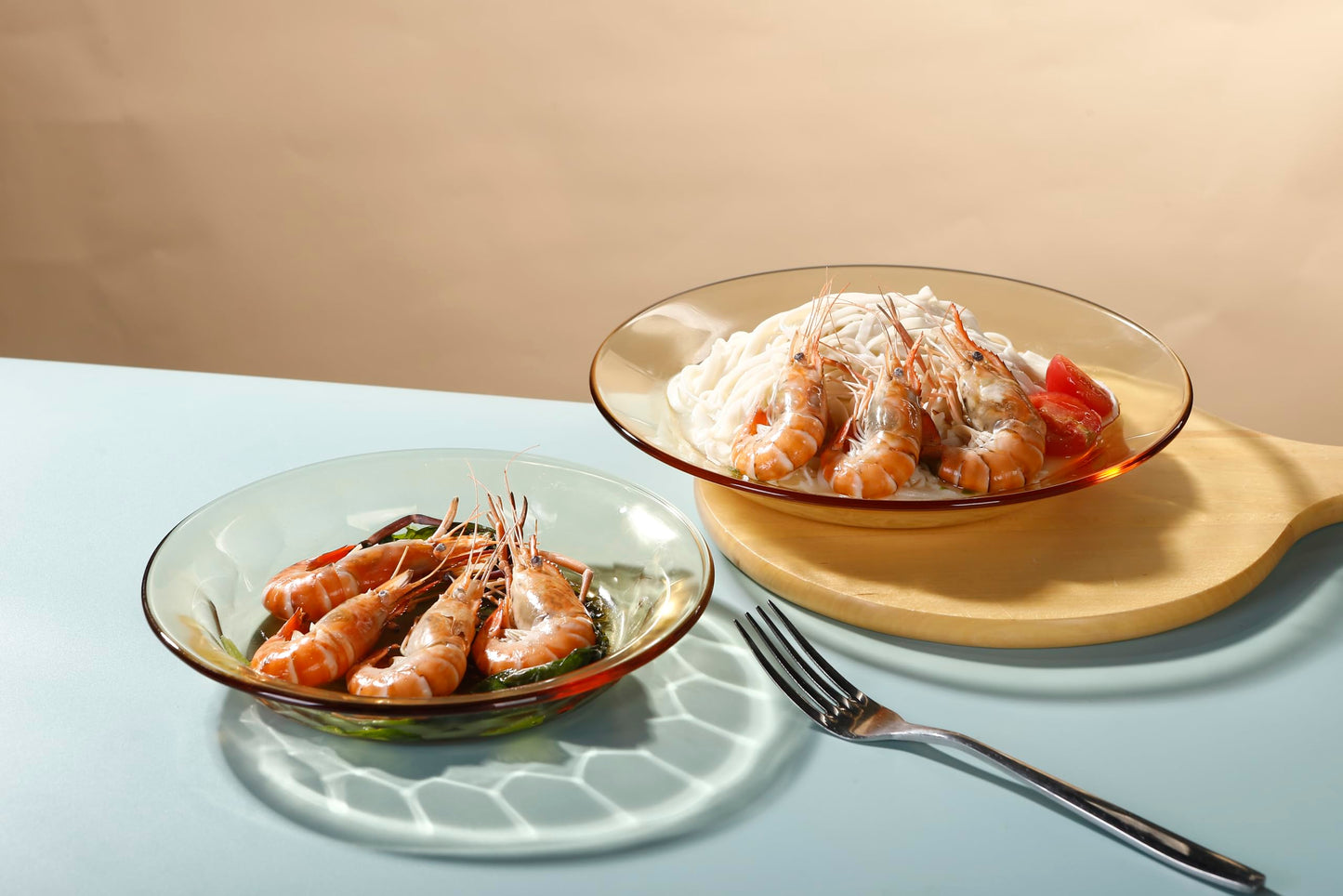 UMAI dinner set - elegant amber glass plates