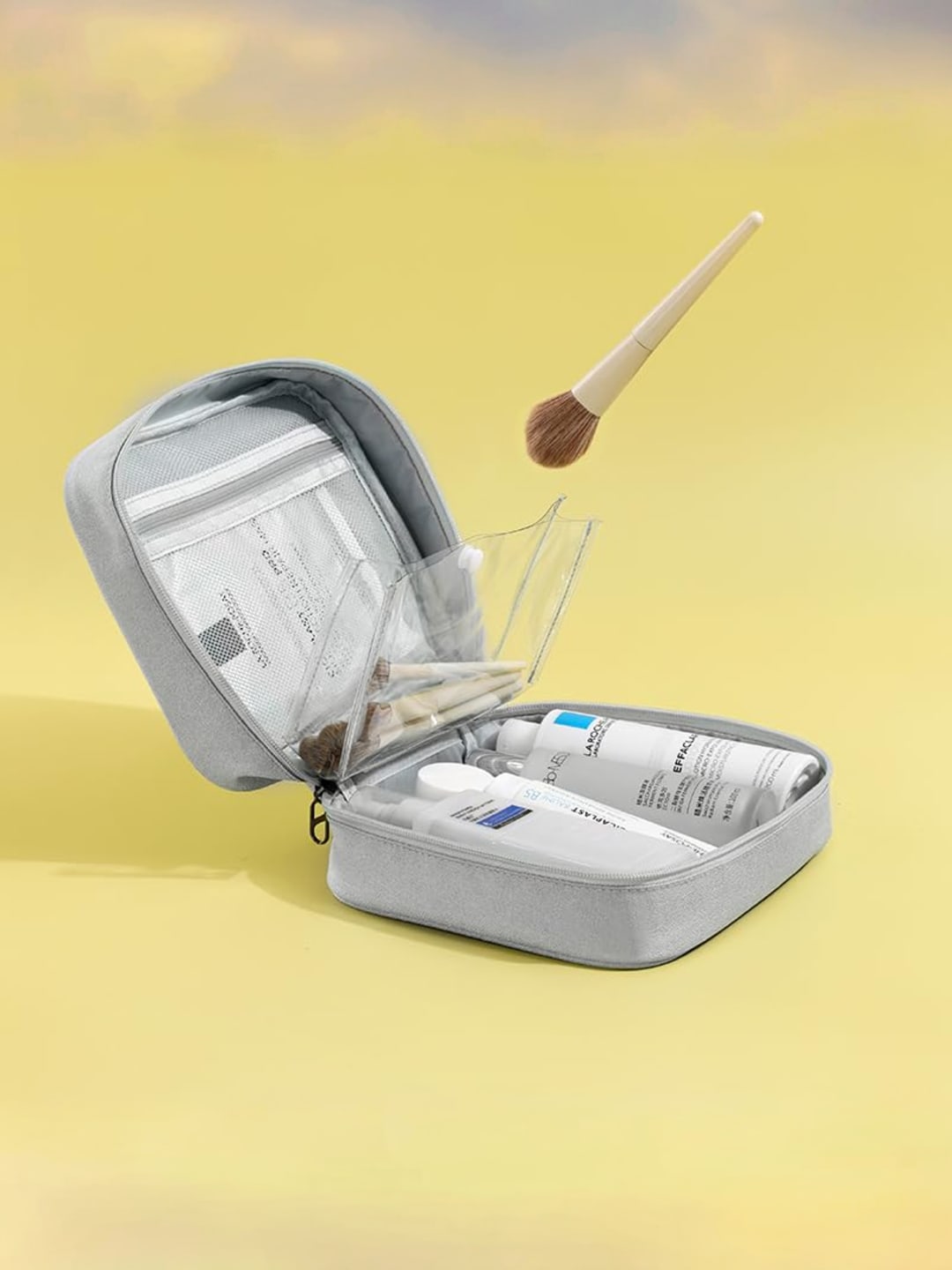 UMAI grey cosmetic case - versatile for all occasions