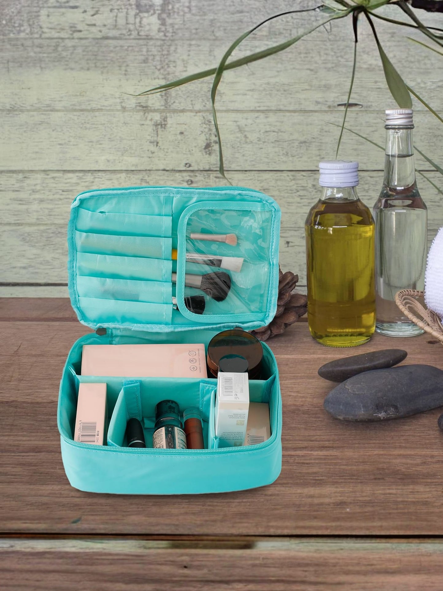 UMAI Vanity Bag - Adjustable compartments for cosmetics