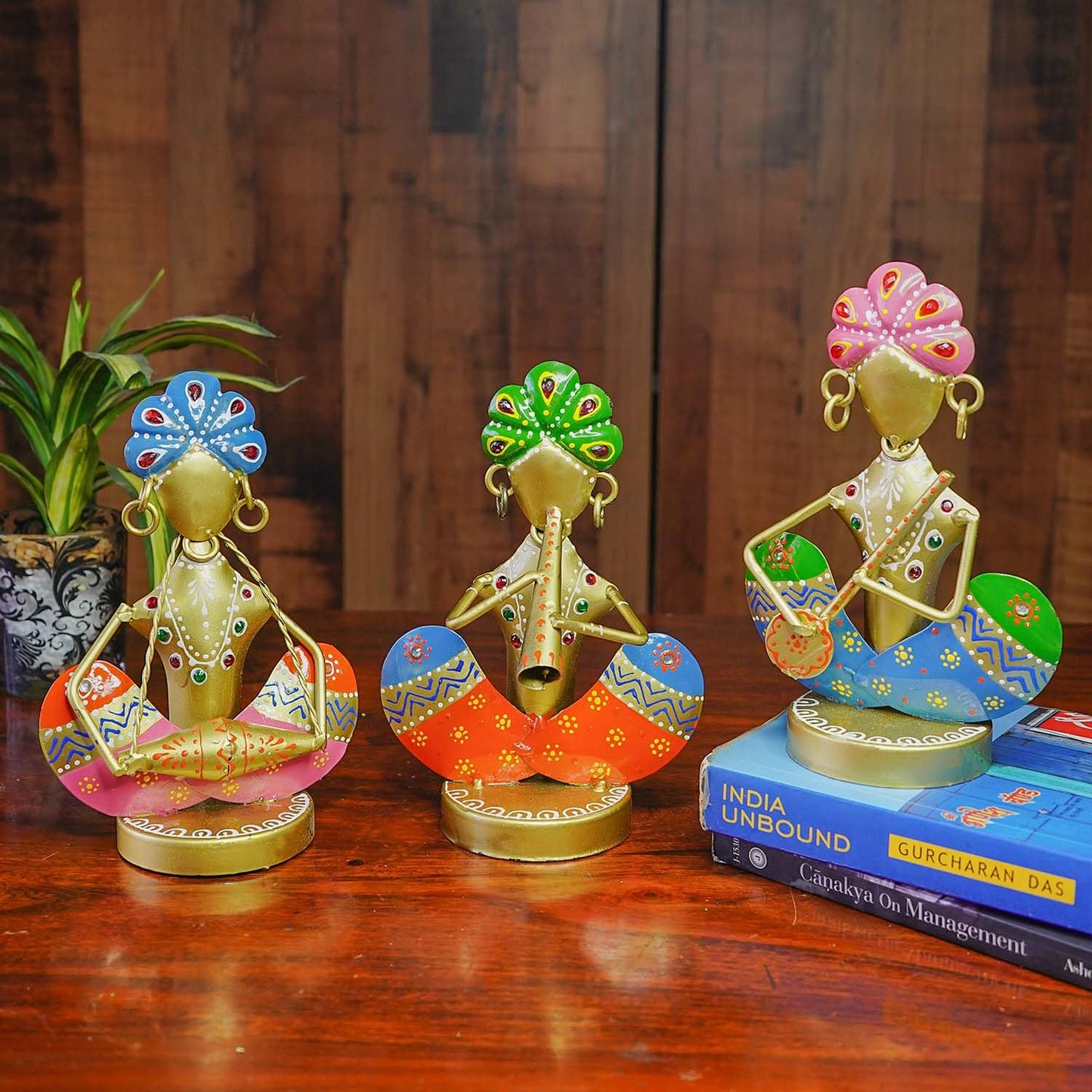 Ekhasa Handpainted Iron Showpieces - Stylish festival decorations