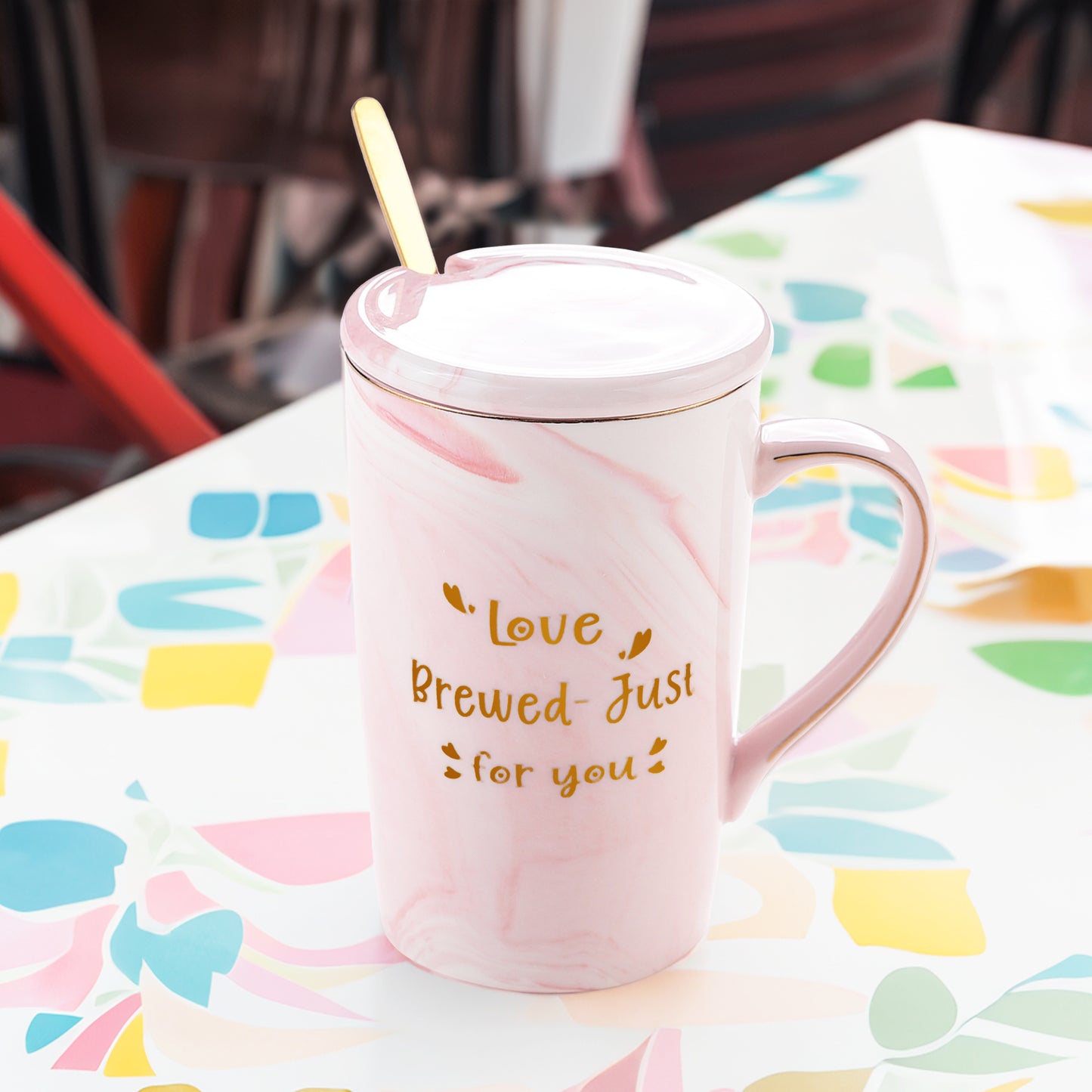 Gleevers Mug with Lid - elegant gift for Mother's Day